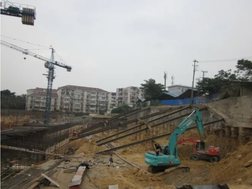 甲方出卖我的“爱”，带来了伤害